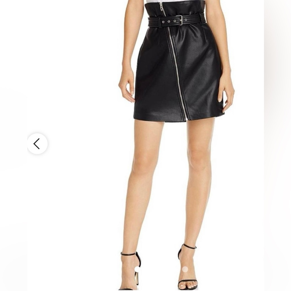 Black vegan leather skirt with belt and zipper size 31